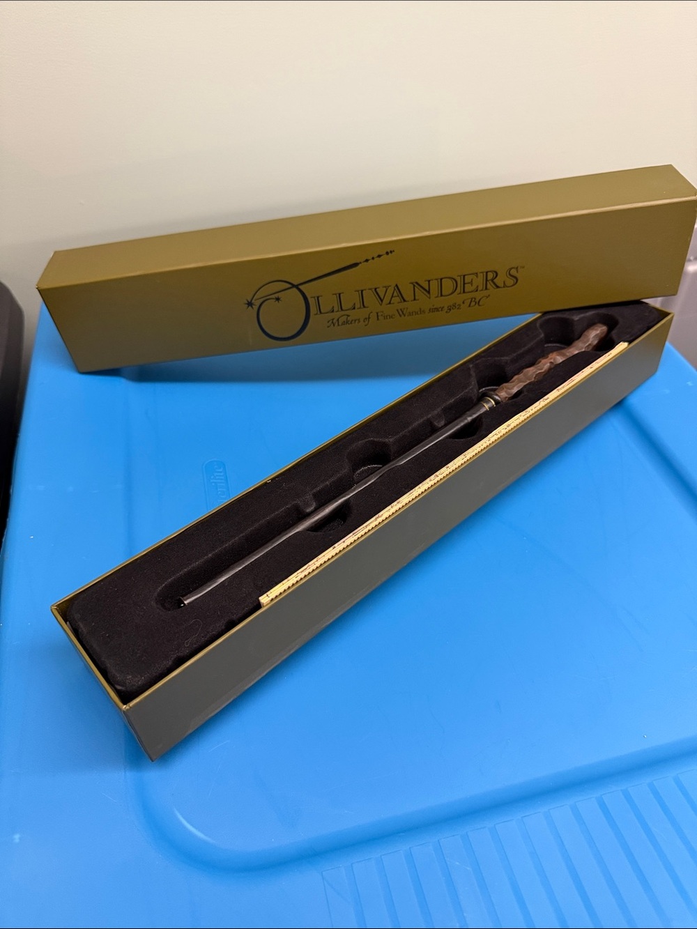 Harry Potter Ollivanders Interactive Universal Studios Wand  - Hazel 9